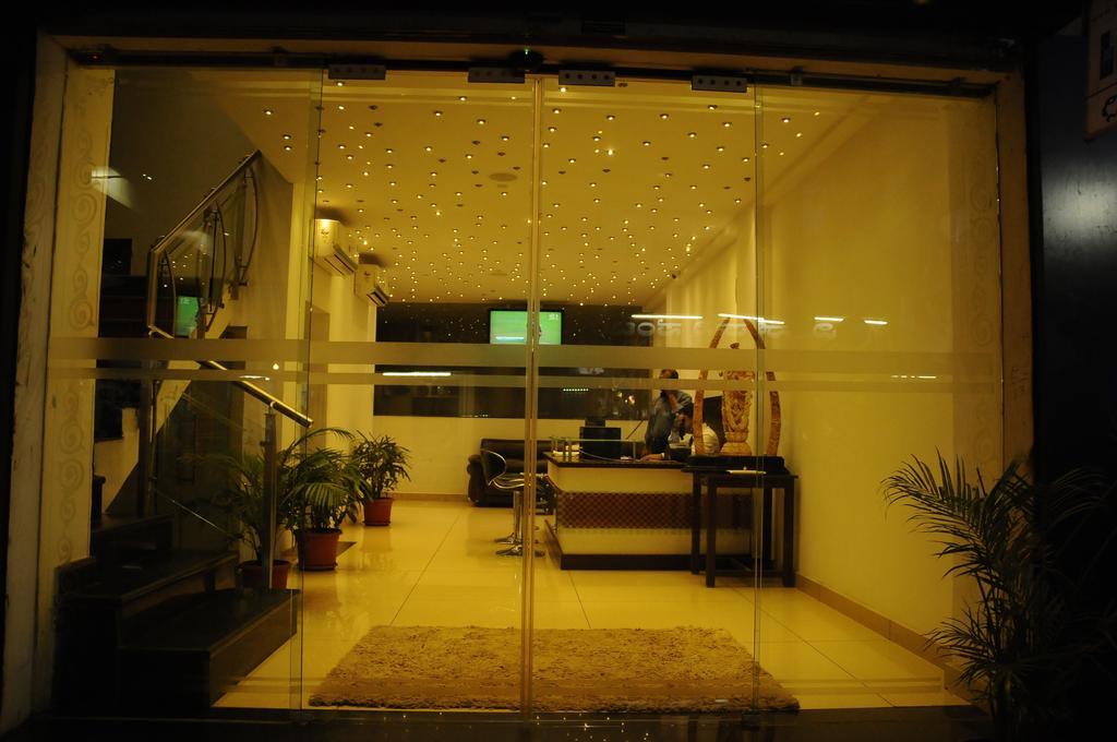 司隶克里纳公寓酒店 乌杜皮 外观 照片